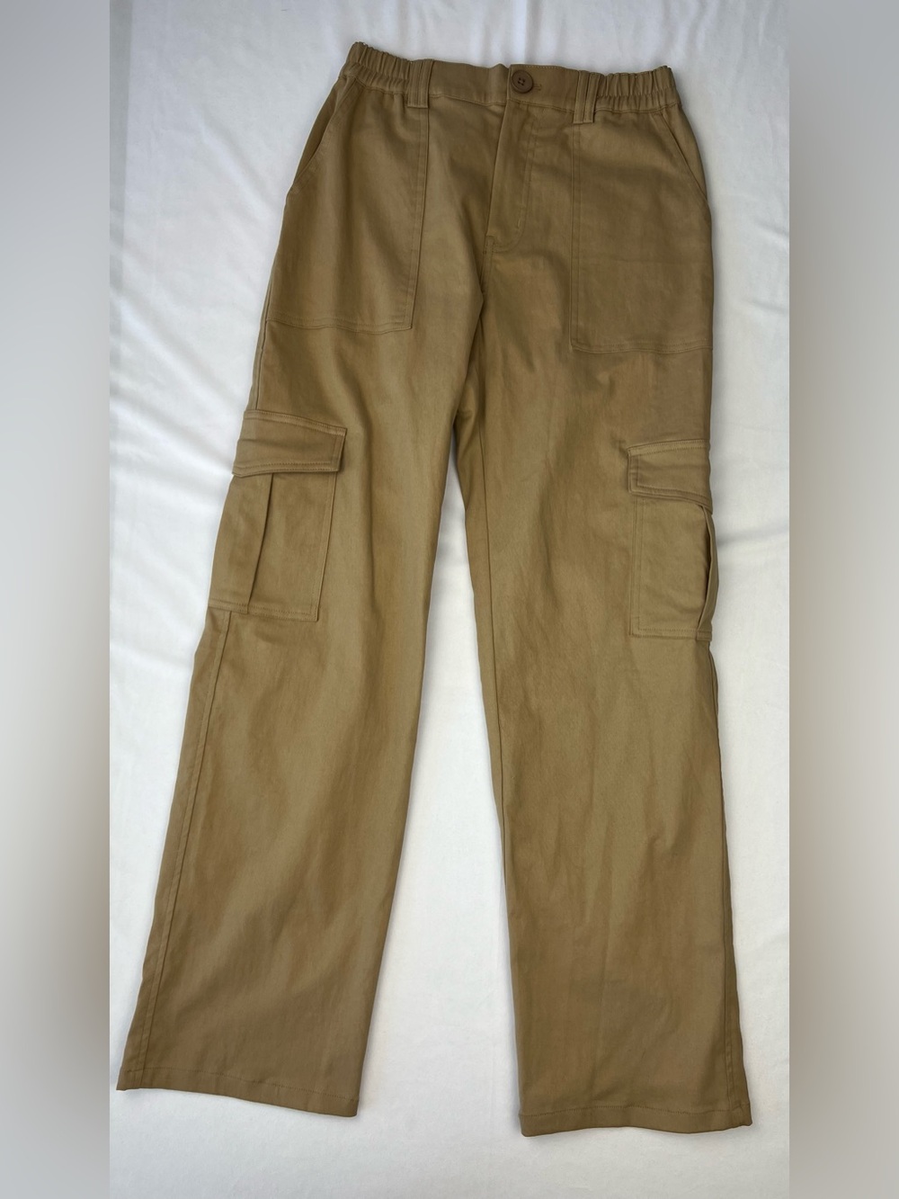 NWT Ladies Tan Cargo Pants - Size Small -  Lepunuo